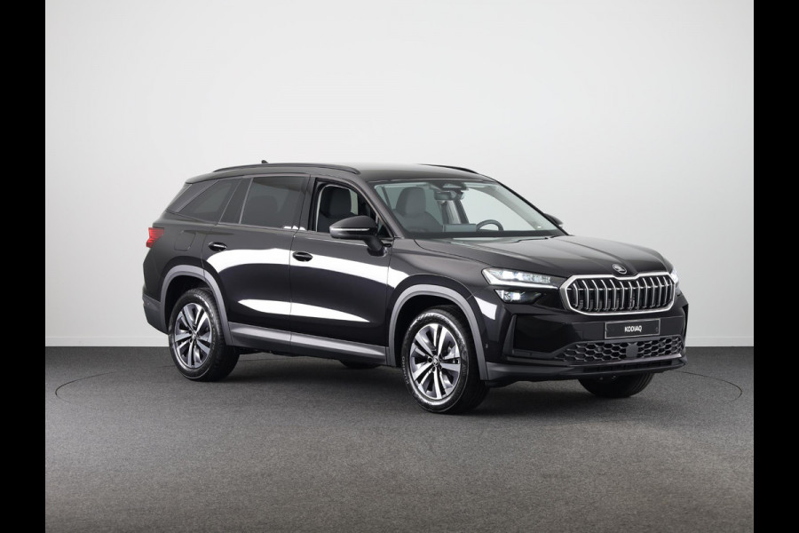 Škoda Kodiaq Business Edition m-HEV 1.5 TSI 150 pk 7 versn. DSG | Trekhaak | Comfort Pakket | Dynamic Chassis Control | Winter Pakket | Parkeer pakket | 18 inch lichtmetalen velgen | Ligh & View