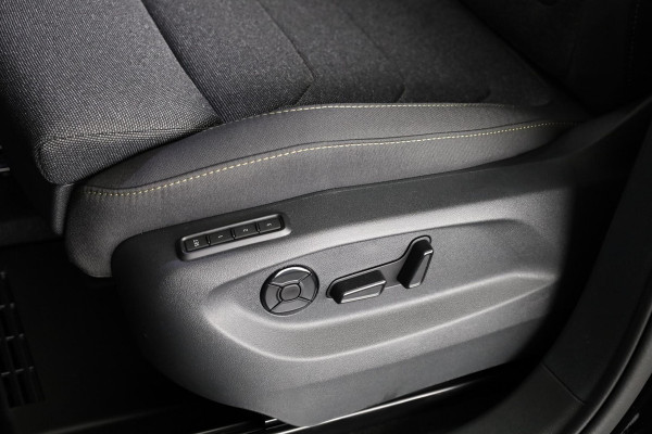 Škoda Kodiaq Business Edition m-HEV 1.5 TSI 150 pk 7 versn. DSG | Trekhaak | Comfort Pakket | Dynamic Chassis Control | Winter Pakket | Parkeer pakket | 18 inch lichtmetalen velgen | Ligh & View