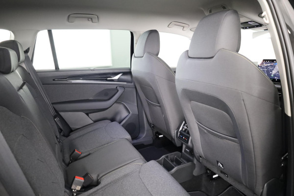 Škoda Kodiaq Business Edition m-HEV 1.5 TSI 150 pk 7 versn. DSG | Trekhaak | Comfort Pakket | Dynamic Chassis Control | Winter Pakket | Parkeer pakket | 18 inch lichtmetalen velgen | Ligh & View