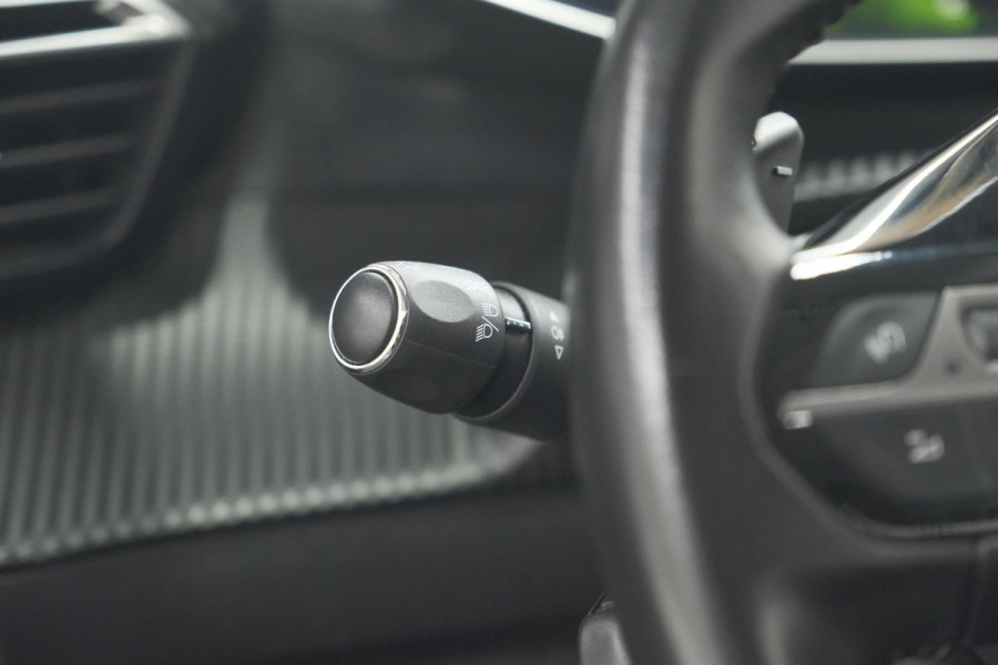 Peugeot 208 PureTech 100 EAT8 Allure | Camera | Apple Carplay | Navigatie | Parkeersensoren