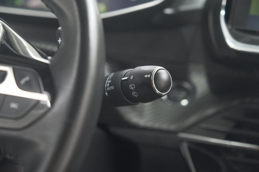 Peugeot 208 PureTech 100 EAT8 Allure | Camera | Apple Carplay | Navigatie | Parkeersensoren