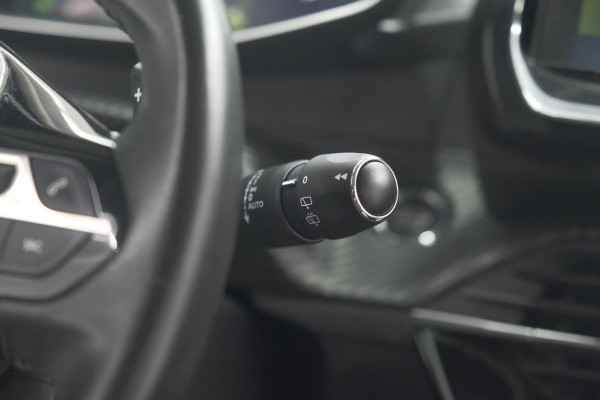 Peugeot 208 PureTech 100 EAT8 Allure | Camera | Apple Carplay | Navigatie | Parkeersensoren