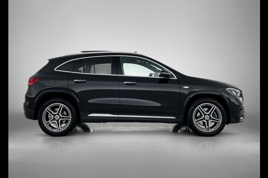 Mercedes-Benz GLA 250 e Business Solution AMG | Trekhaak | Dodehoekassistent | Parkeerpakket met 360°-camera | KEYLESS GO-comfortpakket | USB-pakket plus | EASY PACK achterklep | Spiegelpakket | MULTIBEAM LED |