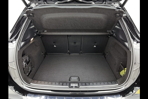 Mercedes-Benz GLA 250 e Business Solution AMG | Trekhaak | Dodehoekassistent | Parkeerpakket met 360°-camera | KEYLESS GO-comfortpakket | USB-pakket plus | EASY PACK achterklep | Spiegelpakket | MULTIBEAM LED |