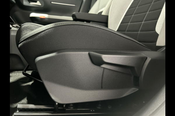 Citroën ë-C3 Max 44 kWh | Zwart dak | Winterpakket |