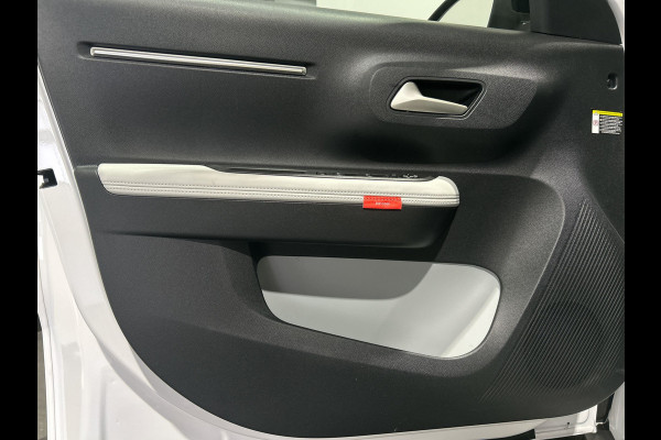 Citroën ë-C3 Max 44 kWh | Zwart dak | Winterpakket |