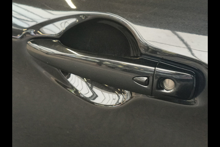 Nissan QASHQAI 1.3 DIG-T N-Connecta Rijklaar + 12 maanden Bovag-garantie Henk Jongen Auto's in Helmond,  al 50 jaar service zoals 't hoort!