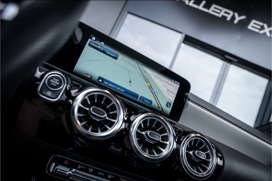 Mercedes-Benz A-Klasse A180 AMG Line - Panorama | Memory | Burmester | 360 Camera | Elek. Trekhaak