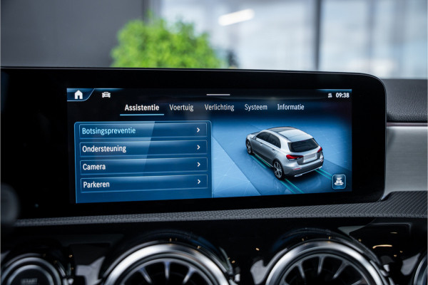 Mercedes-Benz A-Klasse A180 AMG Line - Panorama | Memory | Burmester | 360 Camera | Elek. Trekhaak