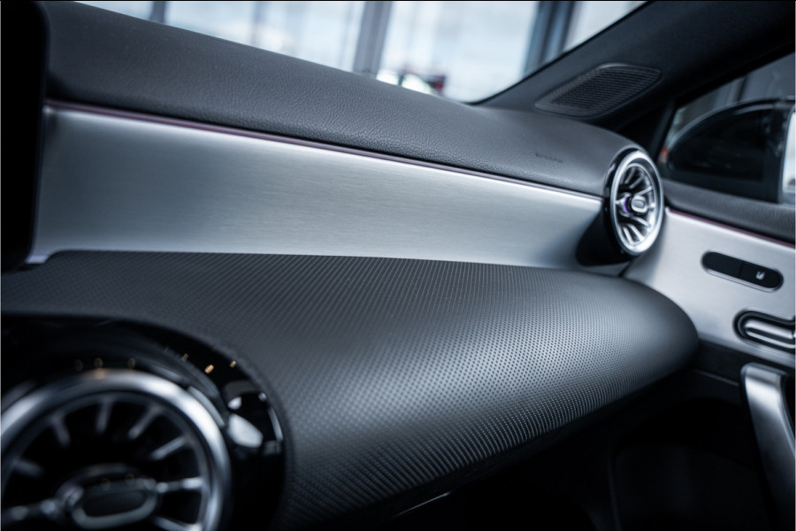 Mercedes-Benz A-Klasse A180 AMG Line - Panorama | Memory | Burmester | 360 Camera | Elek. Trekhaak