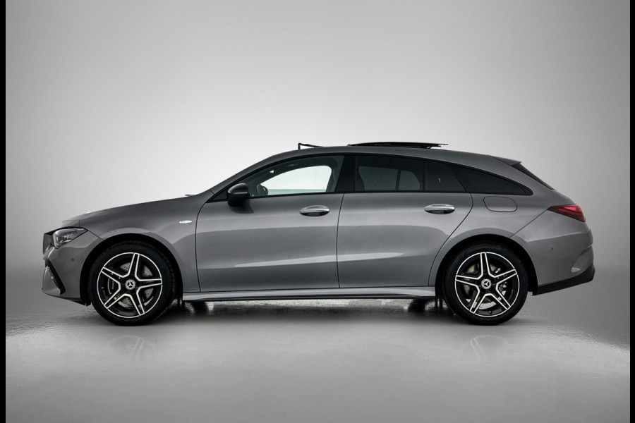 Mercedes-Benz CLA-Klasse Shooting Brake 250 e Business Solution AMG | Nightpakket | KEYLESS GO | Parkeerpakket met 360°-camera | Sfeerverlichting | MULTIBEAM LED | Spiegelpakket | EASY PACK achterklep | Stoelverwarming voor |