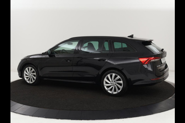 Škoda Octavia 1.4 TSI iV PHEV Sport | Sportstoelen | Carplay | Sfeerverlichting | Navigatie | Sportstuur | Parkeerhulp | Full LED | Climate control