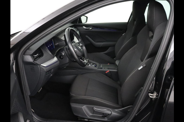 Škoda Octavia 1.4 TSI iV PHEV Sport | Sportstoelen | Carplay | Sfeerverlichting | Navigatie | Sportstuur | Parkeerhulp | Full LED | Climate control
