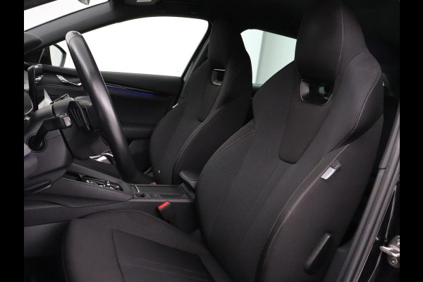 Škoda Octavia 1.4 TSI iV PHEV Sport | Sportstoelen | Carplay | Sfeerverlichting | Navigatie | Sportstuur | Parkeerhulp | Full LED | Climate control