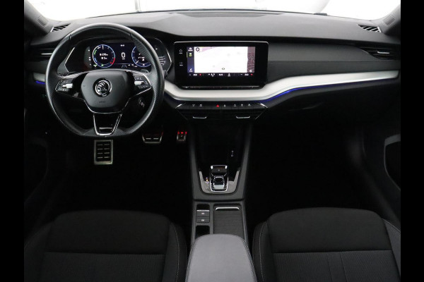 Škoda Octavia 1.4 TSI iV PHEV Sport | Sportstoelen | Carplay | Sfeerverlichting | Navigatie | Sportstuur | Parkeerhulp | Full LED | Climate control