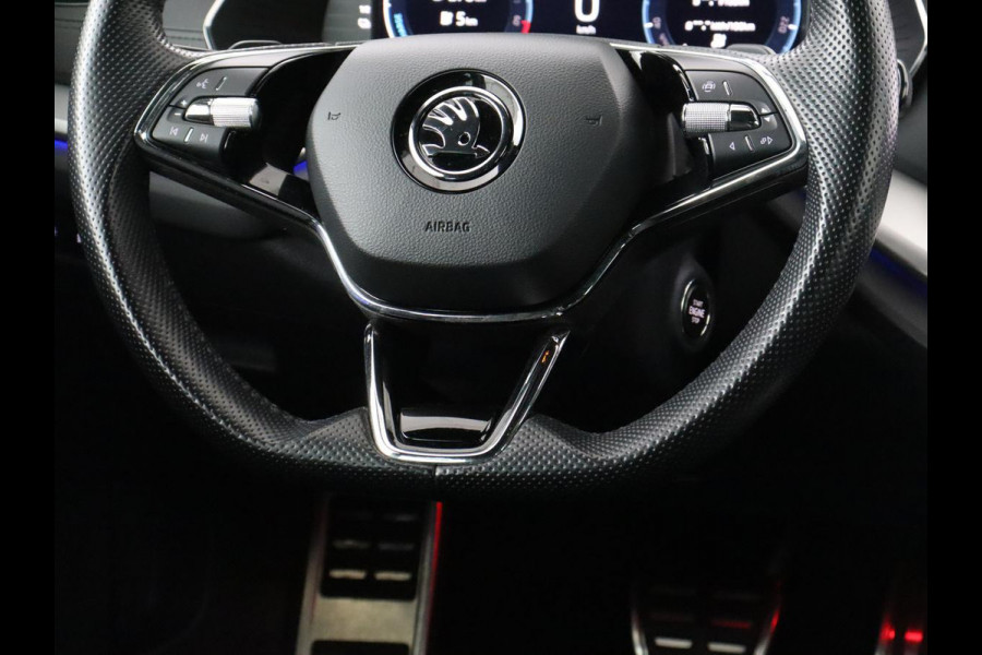 Škoda Octavia 1.4 TSI iV PHEV Sport | Sportstoelen | Carplay | Sfeerverlichting | Navigatie | Sportstuur | Parkeerhulp | Full LED | Climate control
