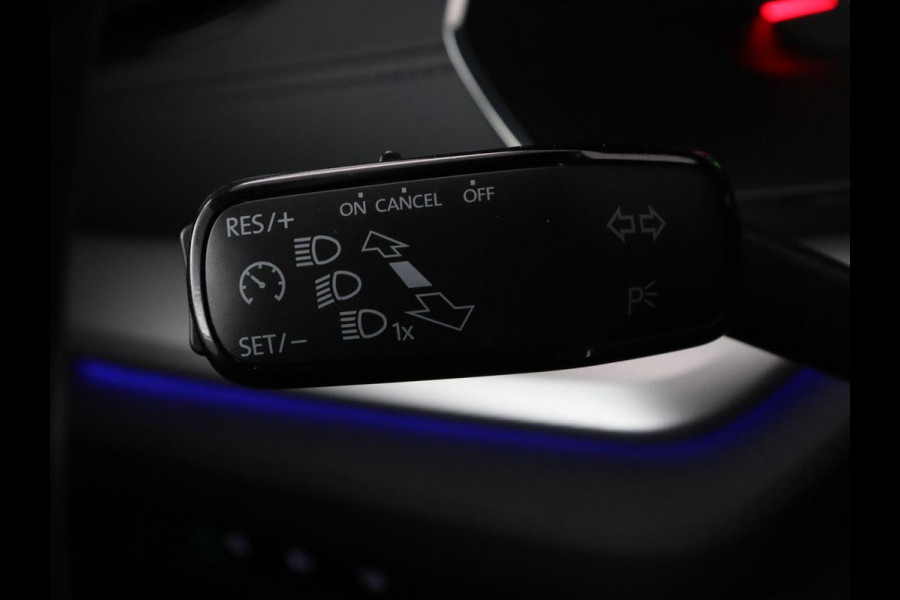 Škoda Octavia 1.4 TSI iV PHEV Sport | Sportstoelen | Carplay | Sfeerverlichting | Navigatie | Sportstuur | Parkeerhulp | Full LED | Climate control
