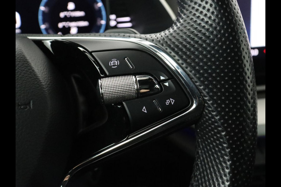 Škoda Octavia 1.4 TSI iV PHEV Sport | Sportstoelen | Carplay | Sfeerverlichting | Navigatie | Sportstuur | Parkeerhulp | Full LED | Climate control