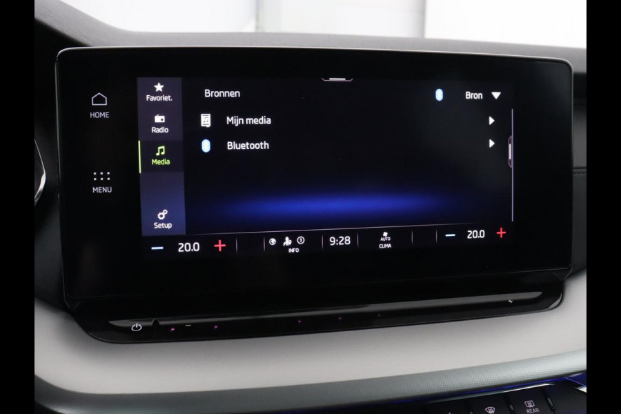 Škoda Octavia 1.4 TSI iV PHEV Sport | Sportstoelen | Carplay | Sfeerverlichting | Navigatie | Sportstuur | Parkeerhulp | Full LED | Climate control