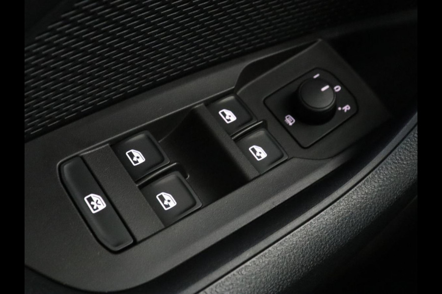 Škoda Octavia 1.4 TSI iV PHEV Sport | Sportstoelen | Carplay | Sfeerverlichting | Navigatie | Sportstuur | Parkeerhulp | Full LED | Climate control