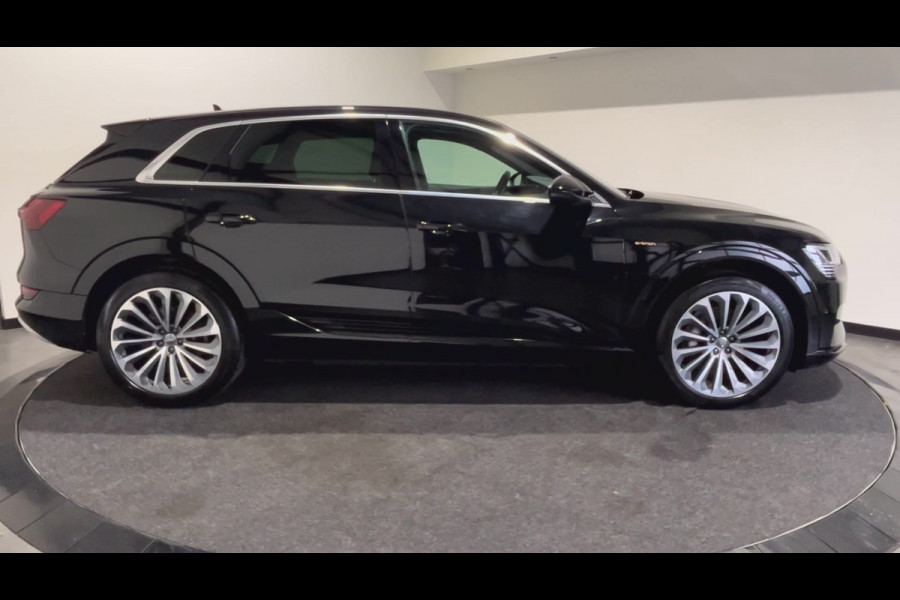 Audi e-tron e-tron 55 quattro advanced 95 kWh Panoramadak | S-Line | Lederen bekleding