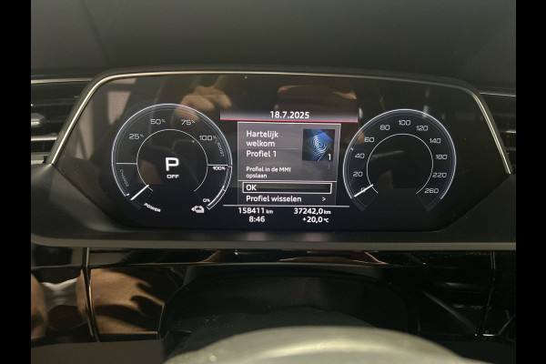 Audi e-tron e-tron 55 quattro advanced 95 kWh Panoramadak | S-Line | Lederen bekleding