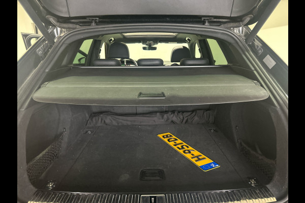 Audi e-tron e-tron 55 quattro advanced 95 kWh Panoramadak | S-Line | Lederen bekleding