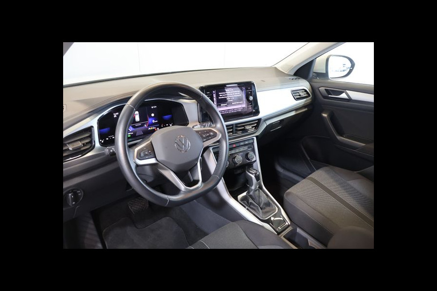 Volkswagen T-Roc 1.5 TSI (110kW/150 pk) DSG-7 AUT. ** LED, VIRTUAL, LANE ASS, TREKH, 17-inch LMV, PRIVACY ** 1e EIG - UNFALLFREI ** ** INFORMEER OOK NAAR ONZE AANTREKKELIJKE FINANCIAL-LEASE TARIEVEN **