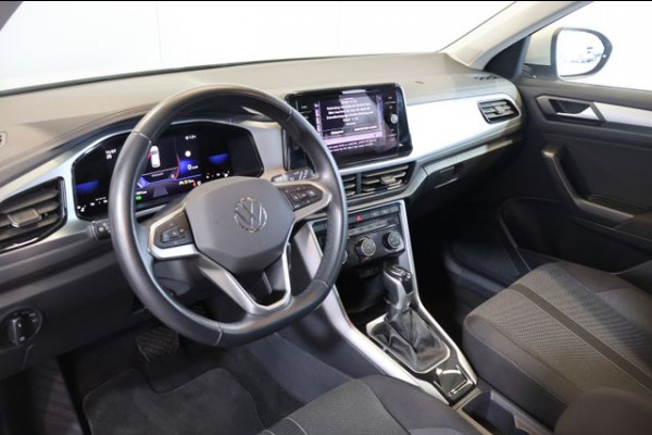 Volkswagen T-Roc 1.5 TSI (110kW/150 pk) DSG-7 AUT. ** LED, VIRTUAL, LANE ASS, TREKH, 17-inch LMV, PRIVACY ** 1e EIG - UNFALLFREI ** ** INFORMEER OOK NAAR ONZE AANTREKKELIJKE FINANCIAL-LEASE TARIEVEN **