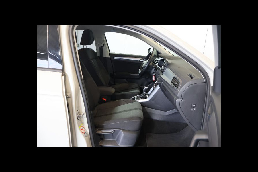 Volkswagen T-Roc 1.5 TSI (110kW/150 pk) DSG-7 AUT. ** LED, VIRTUAL, LANE ASS, TREKH, 17-inch LMV, PRIVACY ** 1e EIG - UNFALLFREI ** ** INFORMEER OOK NAAR ONZE AANTREKKELIJKE FINANCIAL-LEASE TARIEVEN **