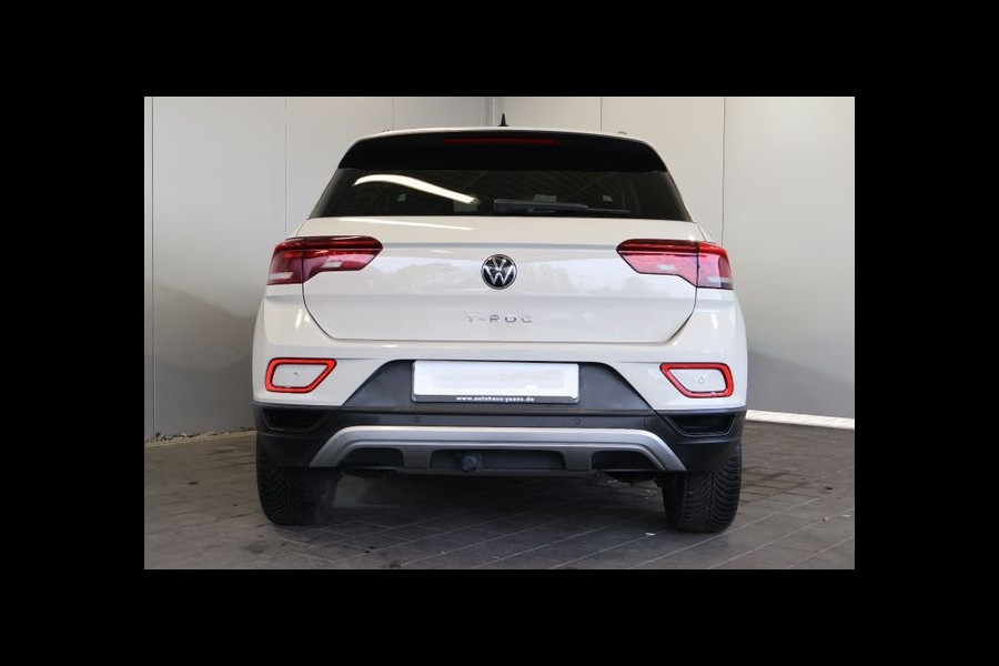 Volkswagen T-Roc 1.5 TSI (110kW/150 pk) DSG-7 AUT. ** LED, VIRTUAL, LANE ASS, TREKH, 17-inch LMV, PRIVACY ** 1e EIG - UNFALLFREI ** ** INFORMEER OOK NAAR ONZE AANTREKKELIJKE FINANCIAL-LEASE TARIEVEN **