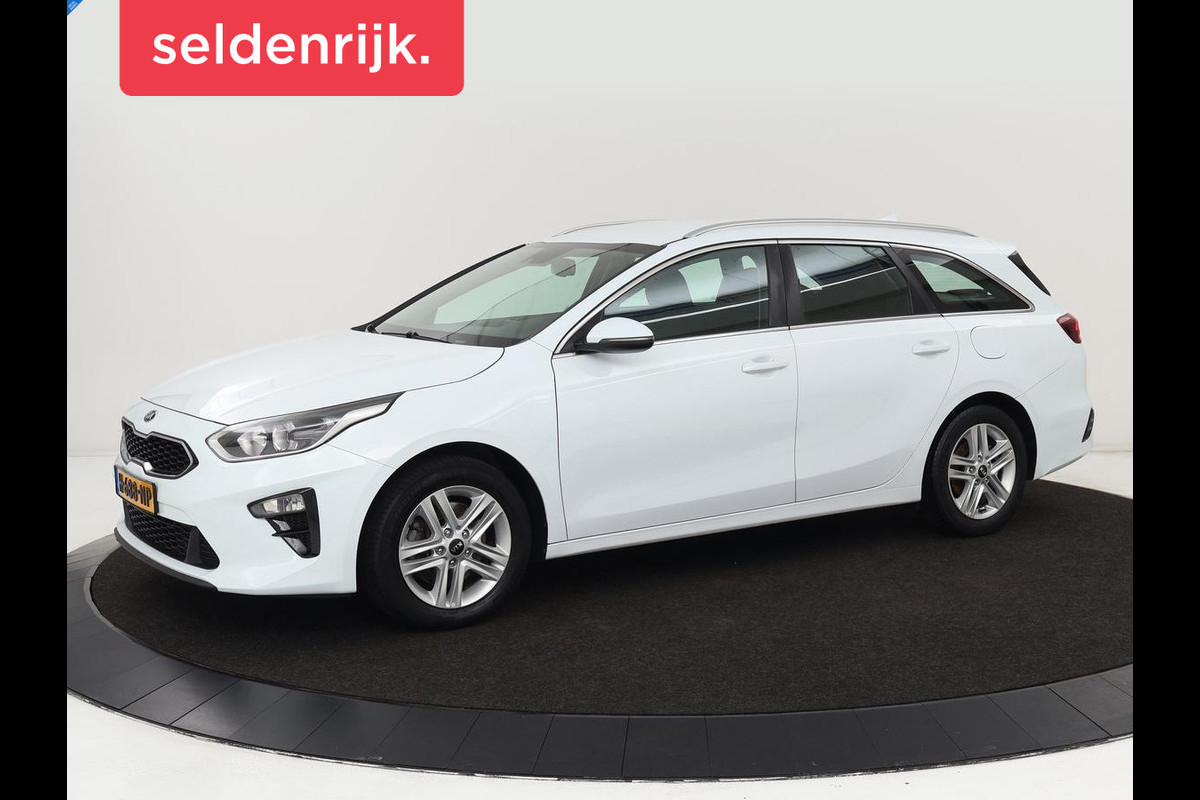 Kia Ceed 1.6 CRDi DynamicLine | Trekhaak | Camera | Carplay | Navigatie | Climate control | Parkeerhulp | Cruise control | Bluetooth