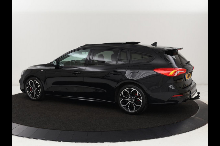 Ford Focus 1.5 EcoBoost ST Line | Panoramadak | Head-Up | Trekhaak | Stoel & stuurverwarming | Adaptive cruise | Camera | Keyless | B&O Sound | Park Assist | Carplay | Navigatie | Comfortstoelen