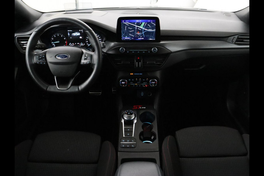 Ford Focus 1.5 EcoBoost ST Line | Panoramadak | Head-Up | Trekhaak | Stoel & stuurverwarming | Adaptive cruise | Camera | Keyless | B&O Sound | Park Assist | Carplay | Navigatie | Comfortstoelen