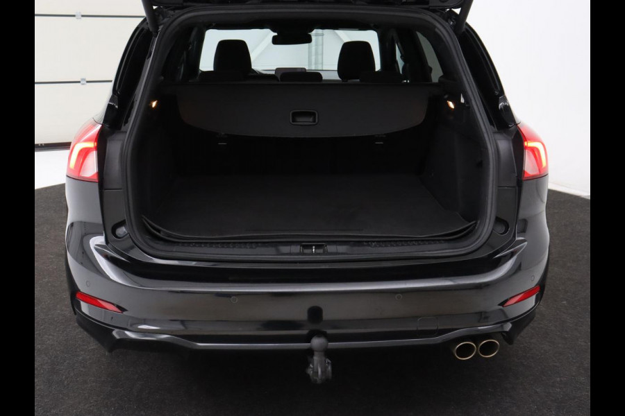 Ford Focus 1.5 EcoBoost ST Line | Panoramadak | Head-Up | Trekhaak | Stoel & stuurverwarming | Adaptive cruise | Camera | Keyless | B&O Sound | Park Assist | Carplay | Navigatie | Comfortstoelen