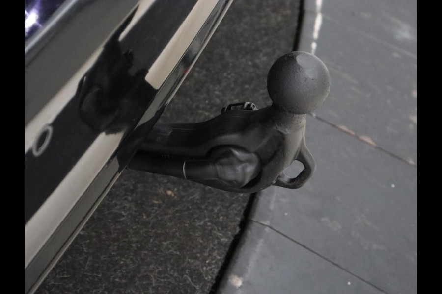 Ford Focus 1.5 EcoBoost ST Line | Panoramadak | Head-Up | Trekhaak | Stoel & stuurverwarming | Adaptive cruise | Camera | Keyless | B&O Sound | Park Assist | Carplay | Navigatie | Comfortstoelen