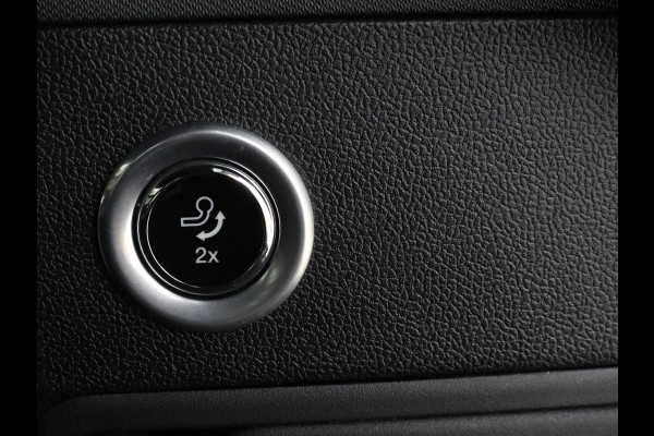 Ford Focus 1.5 EcoBoost ST Line | Panoramadak | Head-Up | Trekhaak | Stoel & stuurverwarming | Adaptive cruise | Camera | Keyless | B&O Sound | Park Assist | Carplay | Navigatie | Comfortstoelen