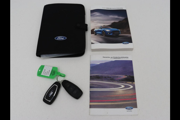 Ford Focus 1.5 EcoBoost ST Line | Panoramadak | Head-Up | Trekhaak | Stoel & stuurverwarming | Adaptive cruise | Camera | Keyless | B&O Sound | Park Assist | Carplay | Navigatie | Comfortstoelen