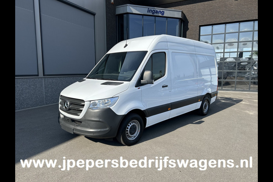 Mercedes-Benz Sprinter 317 CDI L2 H2 Automaat / MBUX / Navigatie / Camera / Parkeersensoren / Cruise control / Airco / 270 Graden achterdeuren