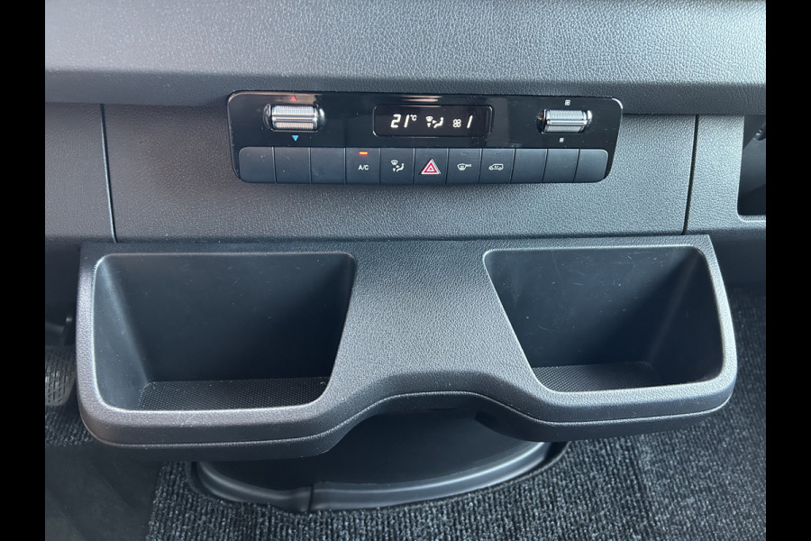 Mercedes-Benz Sprinter 317 CDI L2 H2 Automaat / MBUX / Navigatie / Camera / Parkeersensoren / Cruise control / Airco / 270 Graden achterdeuren