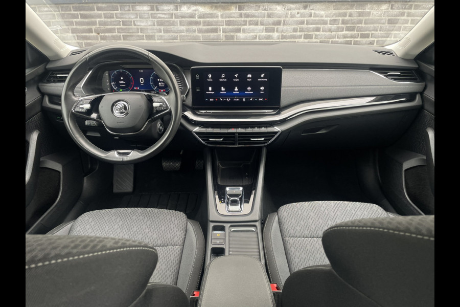 Škoda Octavia Combi 1.5 e-TSI Business Edition Plus Trekhaak | Virtual Cockpit | LED | Navi | Carplay