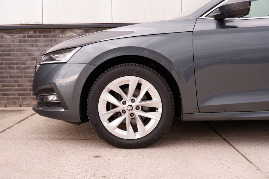 Škoda Octavia Combi 1.5 e-TSI Business Edition Plus Trekhaak | Virtual Cockpit | LED | Navi | Carplay