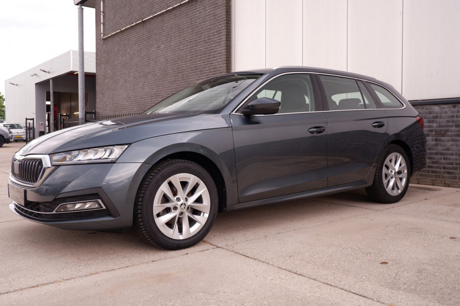 Škoda Octavia Combi 1.5 e-TSI Business Edition Plus Trekhaak | Virtual Cockpit | LED | Navi | Carplay