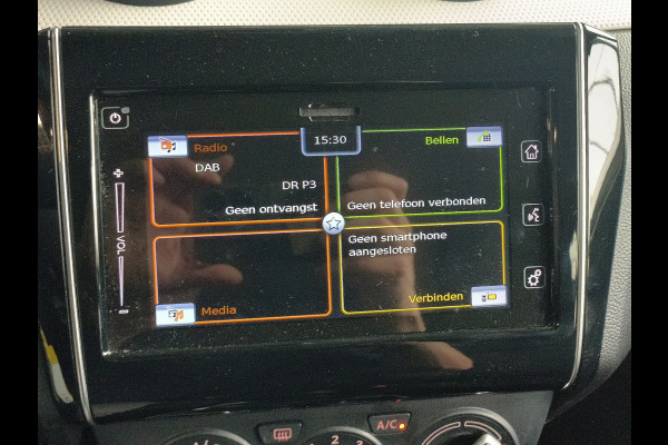 Suzuki Swift 1.2 Select Smart Hybrid uit 2024 Rijklaar + Fabrieksgarantie tot 02-2027 Henk Jongen Auto's in Helmond,  al 50 jaar service zoals 't hoort!