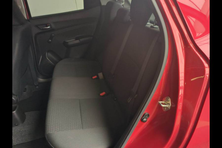 Suzuki Swift 1.2 Select Smart Hybrid uit 2024 Rijklaar + Fabrieksgarantie tot 02-2027 Henk Jongen Auto's in Helmond,  al 50 jaar service zoals 't hoort!