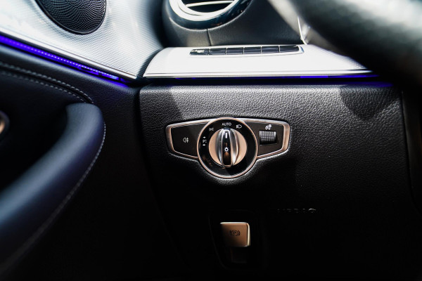 Mercedes-Benz E-Klasse 200 Ambition | Pano | Parkpilot | Sfeerverlichting