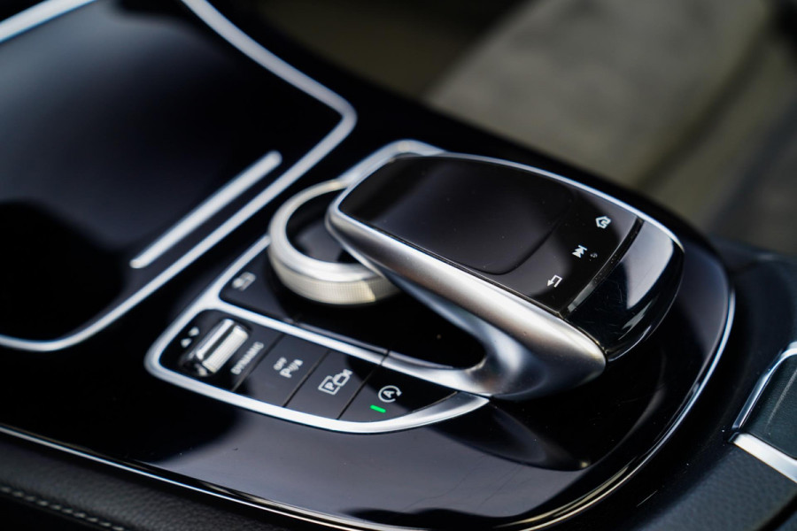 Mercedes-Benz E-Klasse 200 Ambition | Pano | Parkpilot | Sfeerverlichting