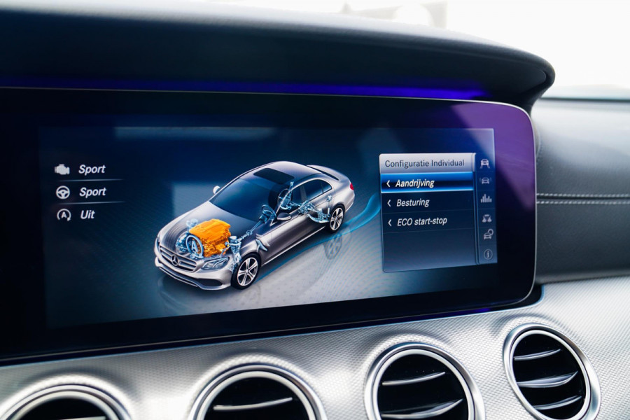 Mercedes-Benz E-Klasse 200 Ambition | Pano | Parkpilot | Sfeerverlichting