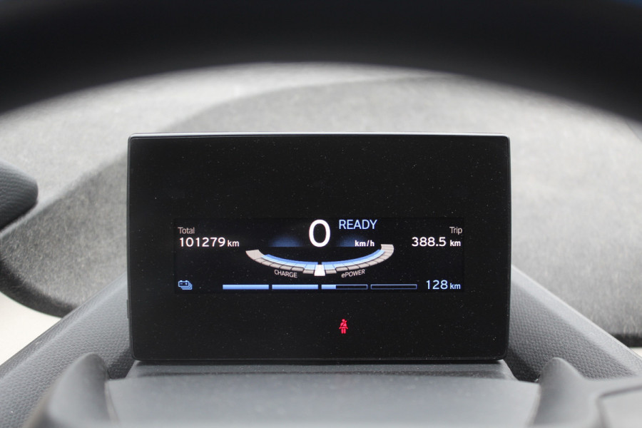BMW i3 Basis 120Ah 42 kWh / SoH 90.5% / Camera / Navigatie / 19'' / Harman Kardon / Stoelverwarming / Cruise Control / Warmtepomp / Getint glas