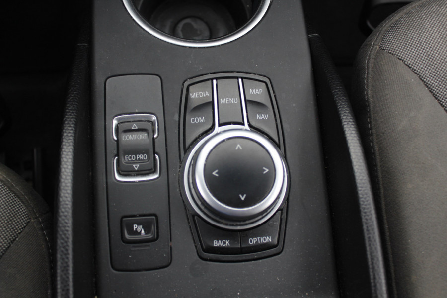 BMW i3 Basis 120Ah 42 kWh / SoH 90.5% / Camera / Navigatie / 19'' / Harman Kardon / Stoelverwarming / Cruise Control / Warmtepomp / Getint glas
